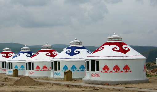 sustainable living in yurts